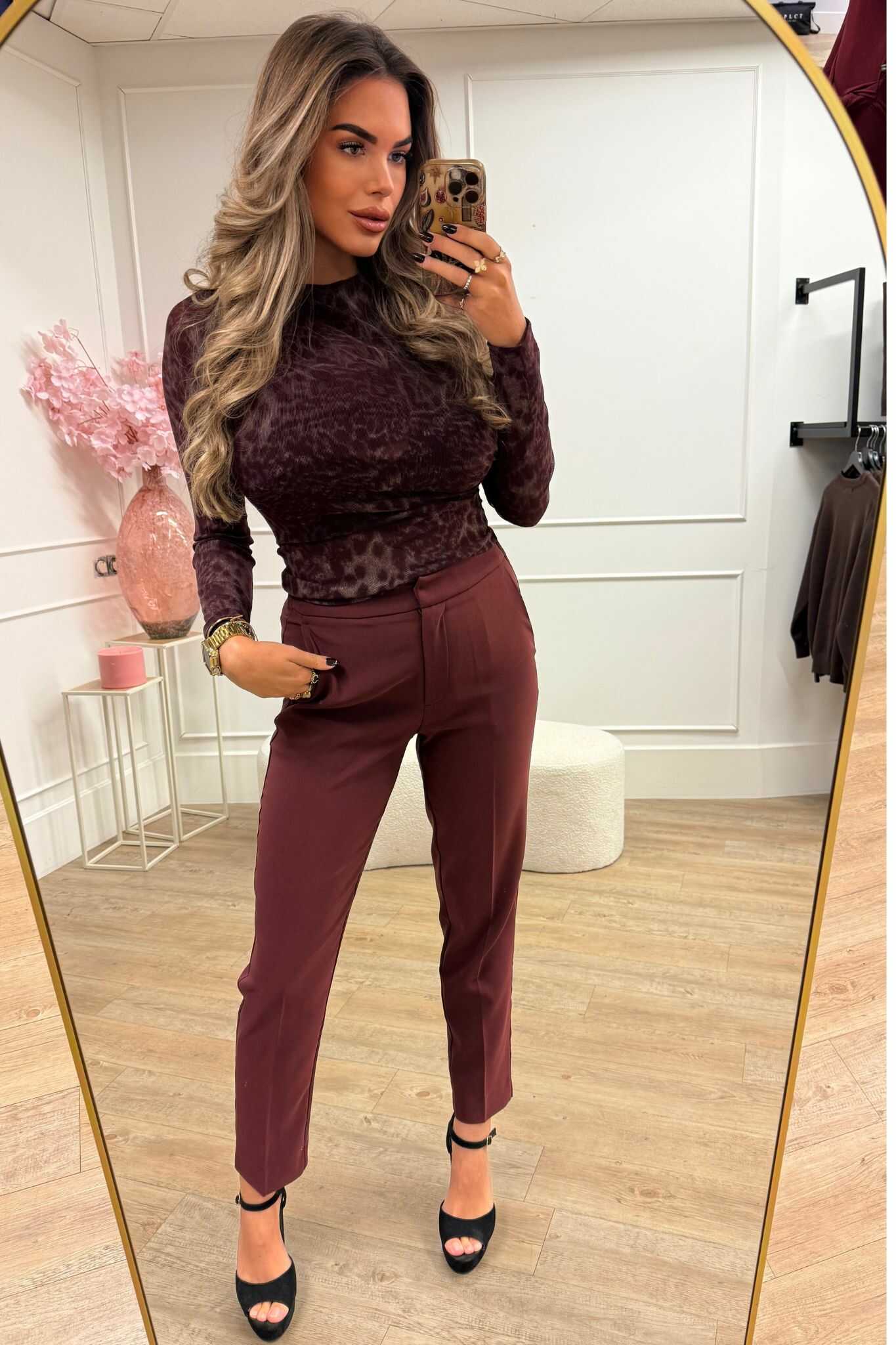 Maria Pants Bordeaux and Brown