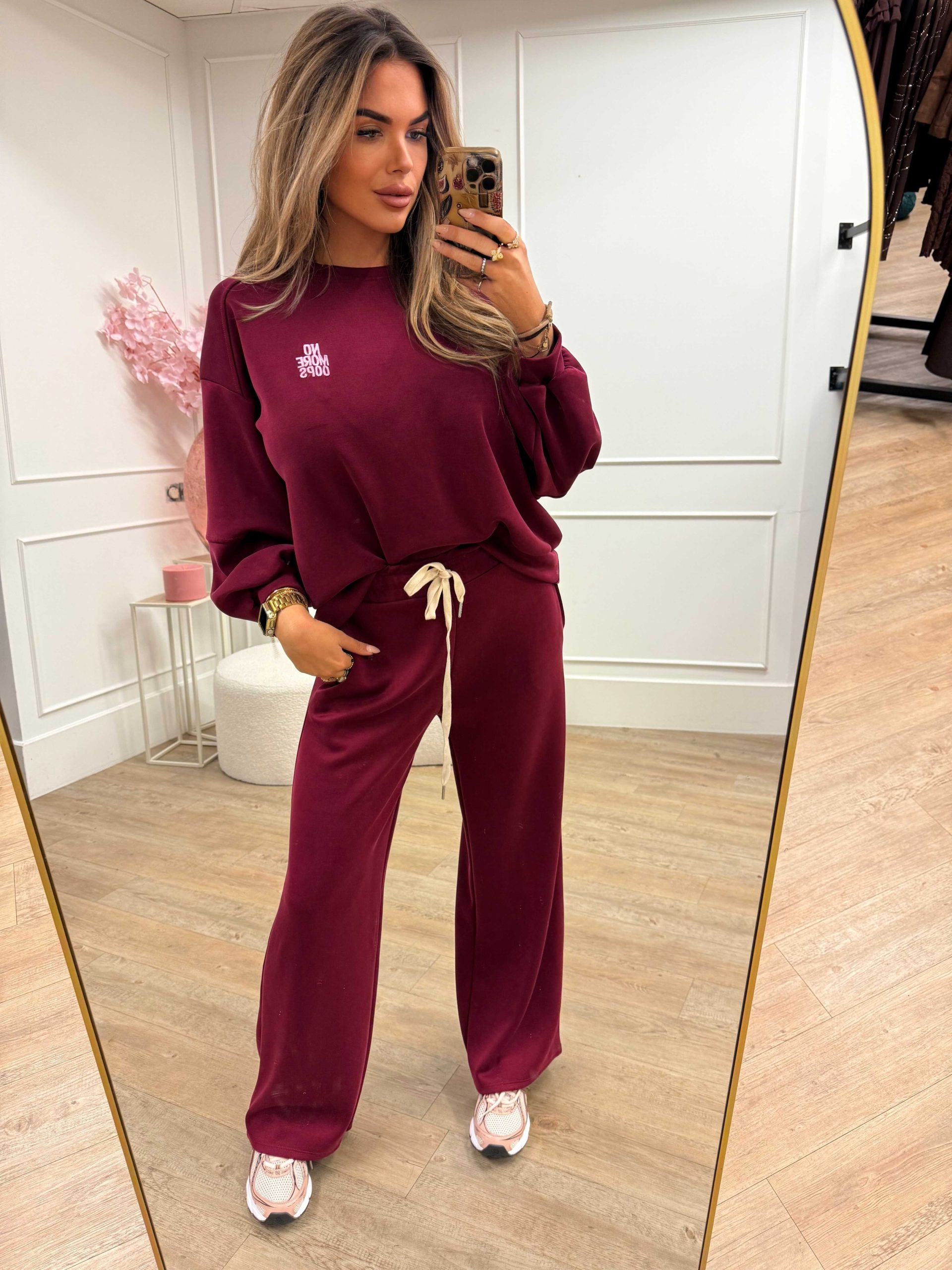 Rosa Pants Bordeaux and Brown